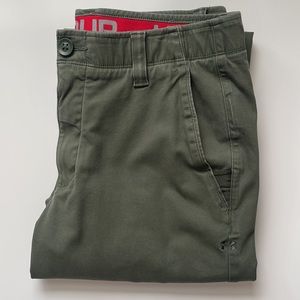 EUC Mens Under Armour Performance tapered leg chino pant Olive green 34x32